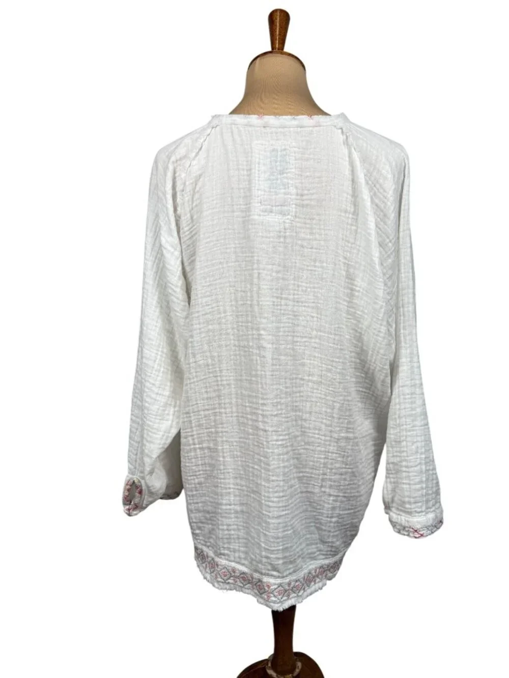 Johnny Was White Embroidered Gauze Blouse XL Boho Peasant Long Sleeve Cotton Top - Picture 4 of 10